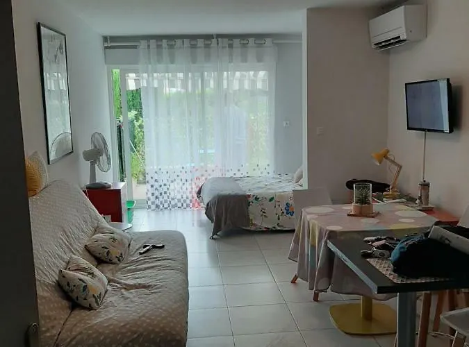 Avec Jardinet Clim Parking Apartman Gruissan